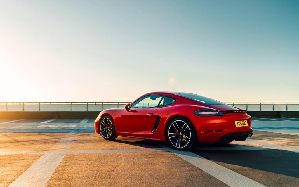 Live car auction